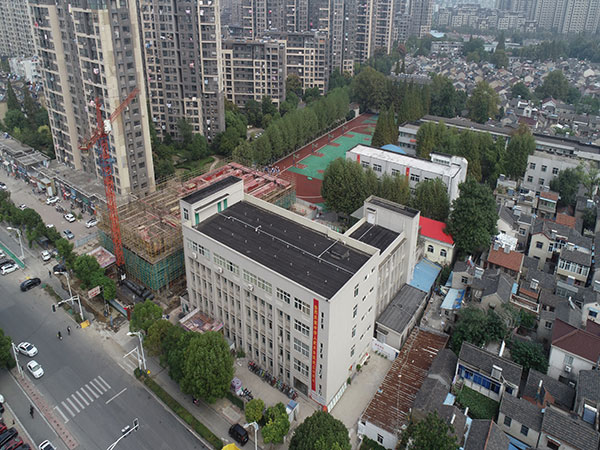  學校加固改造